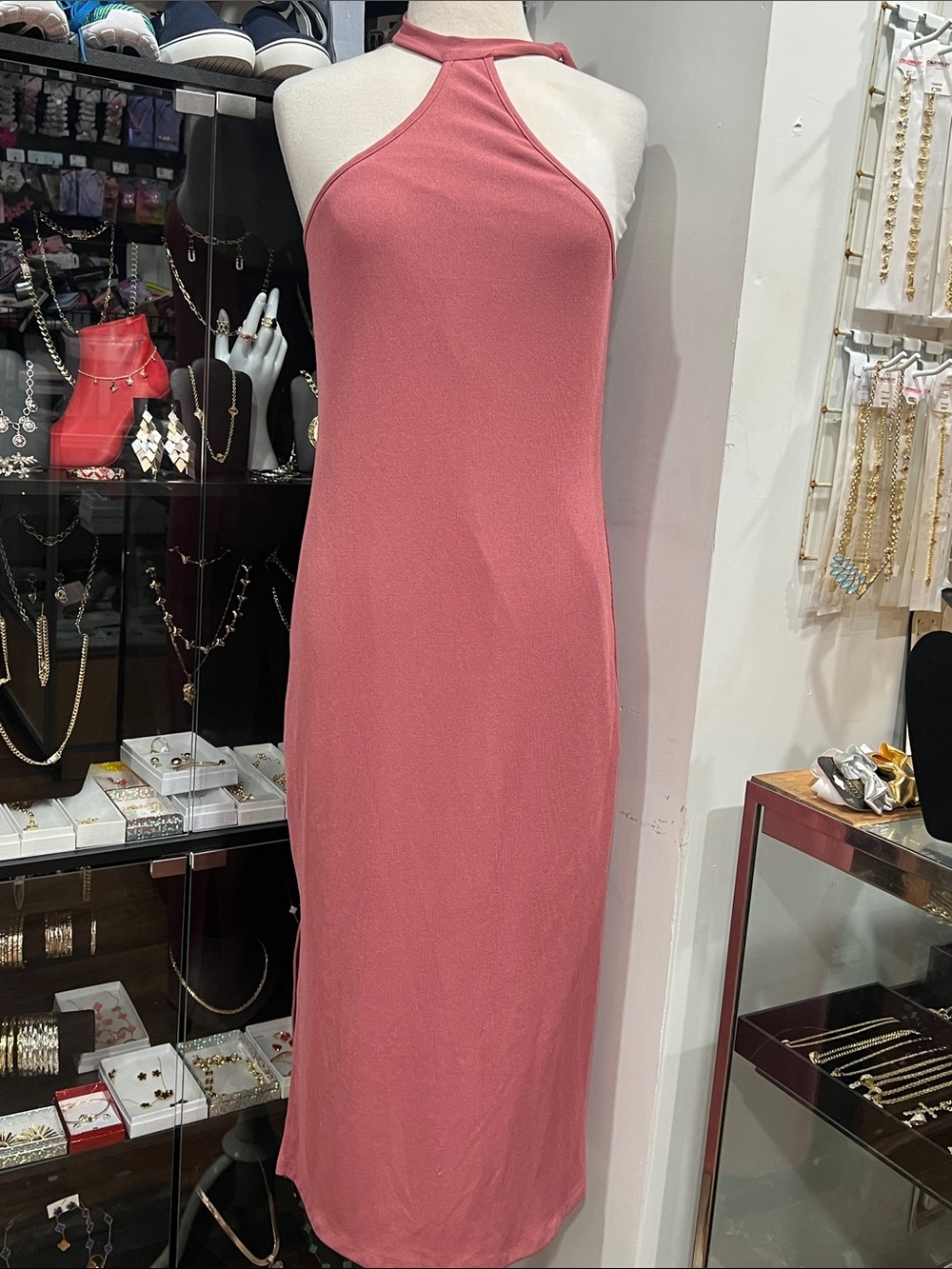 19 Cooper Sleeveless Halter Midi Dress in Rose